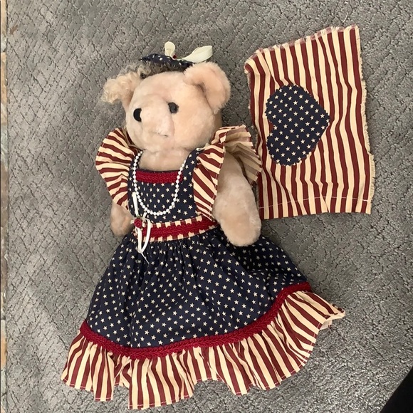 Decorative Collector Bear - Picture 12 of 12